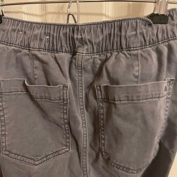 American eagle Stretch pants size 2 EUC - Picture 7 of 10